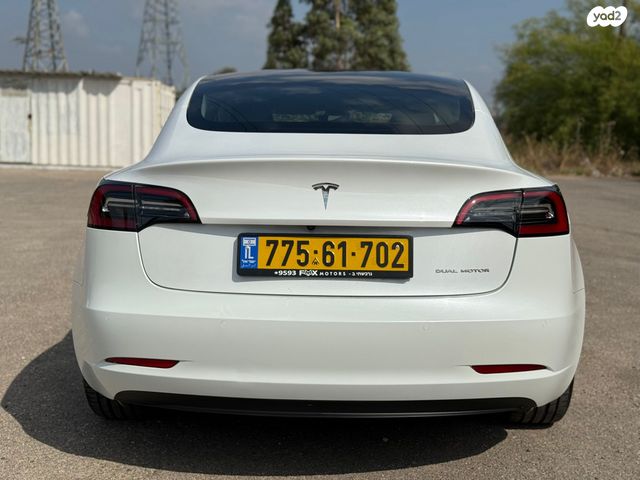 טסלה מודל 3
