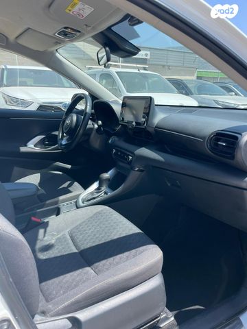 טויוטה יאריס