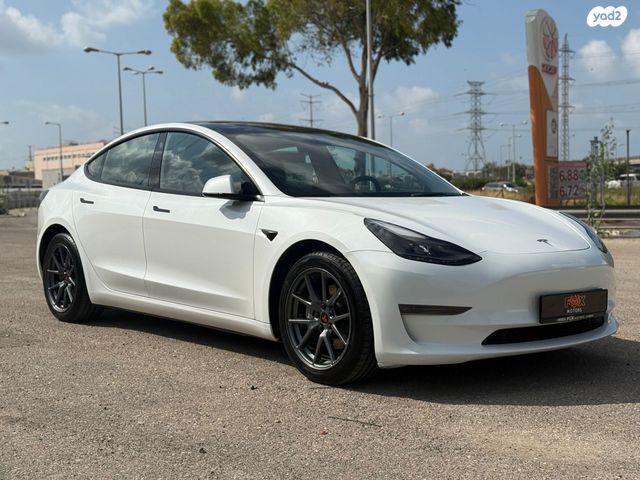 טסלה מודל 3