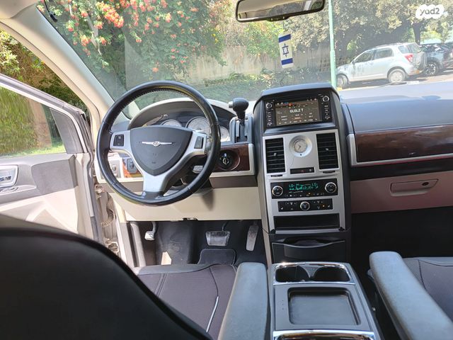 קרייזלר גראנד וויאג'ר