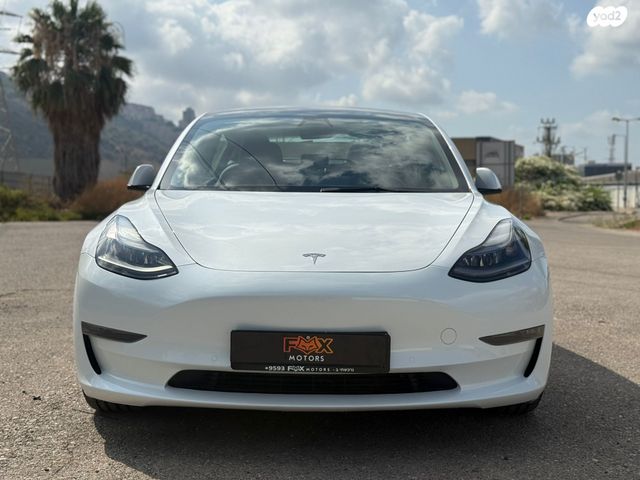 טסלה מודל 3