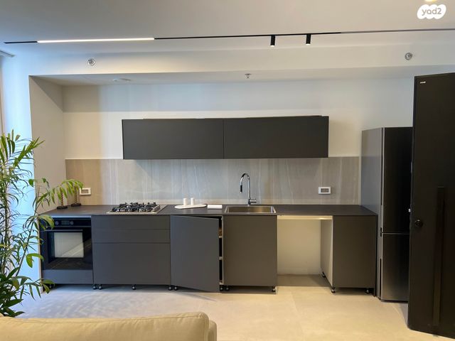 דירה, ארלוזורוב 82, שכונת הראשונים, רמת גן