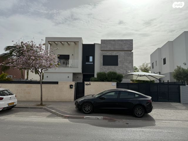 ברקת 