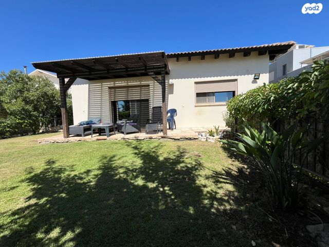 בית פרטי/ קוטג', אלון, לוטם, לוטם