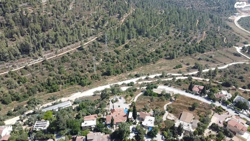 משק חקלאי/ נחלה, דרך עין כרם, בית זית