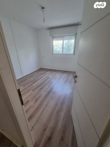 דירה, הסוכנות היהודית, גן הורדים, אשקלון