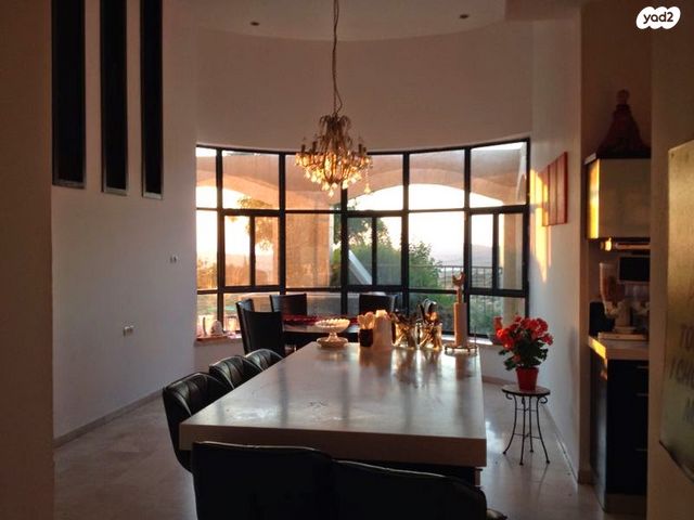 משק חקלאי/ נחלה, תירוש, שקף