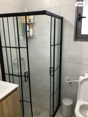 דירה, תאנה, החורש, חריש