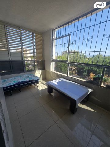 דירה, זלמן שז"ר, קרית ים א', קרית ים