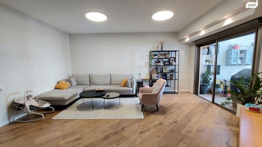 דירה, אביב, מגדיאל, הוד השרון