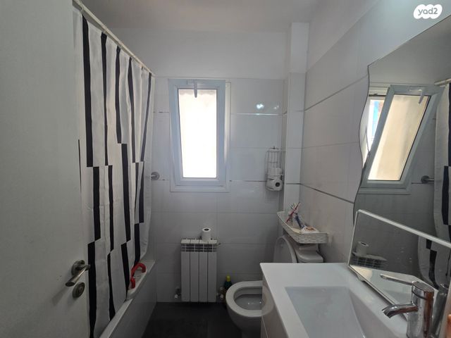 דירה, שמעון בן חמו, חומת שמואל, הר חומה, ירושלים