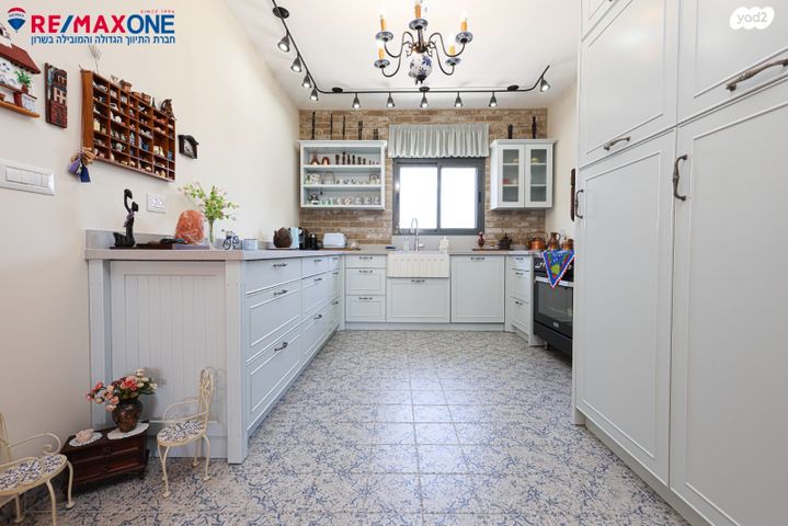 גג/ פנטהאוז, המפלס, מרכז, כפר סבא