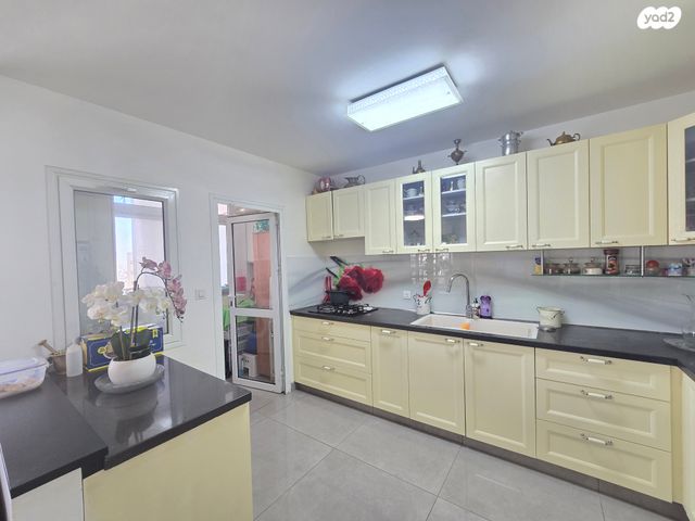 דירה, שמעון בן חמו, חומת שמואל, הר חומה, ירושלים