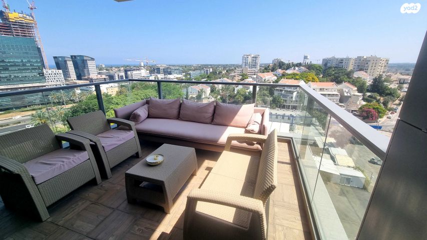 דירה, הרצליה ב', הרצליה