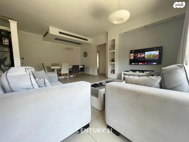 דירה, קוסטה ריקה, עיר גנים, ירושלים