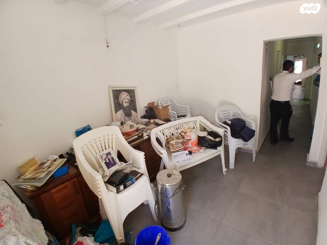 דו משפחתי, אופקים