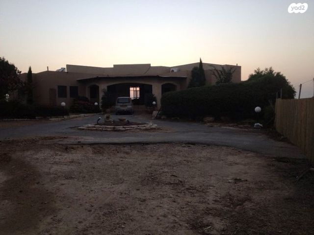 משק חקלאי/ נחלה, תירוש, שקף