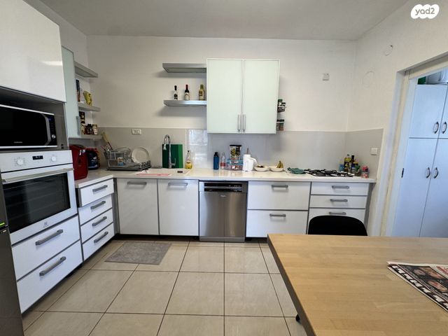 דירה, זלמן שז"ר, מתחם 200, הוד השרון