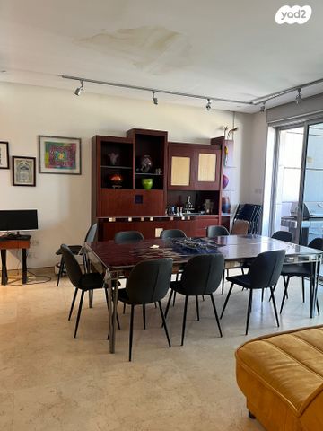 דירה, ניסים אלוני, צמרות איילון, פארק צמרת, תל אביב יפו