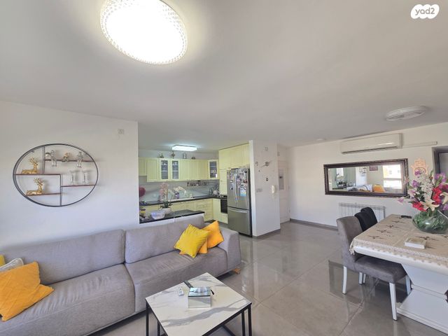 דירה, שמעון בן חמו, חומת שמואל, הר חומה, ירושלים