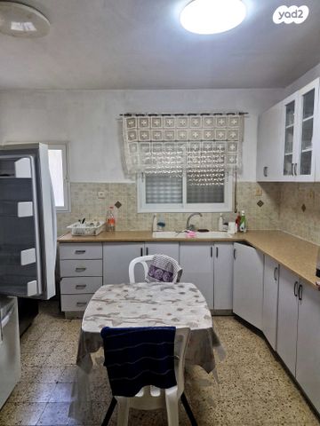 דירה, ארלוזורוב 78, הדר מרכז, חיפה