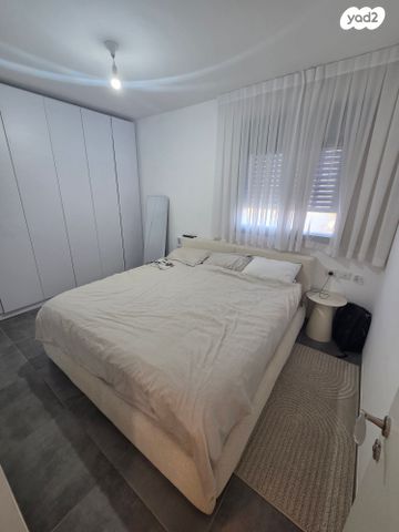 דירת גן, נחל דישון, כרמיאל