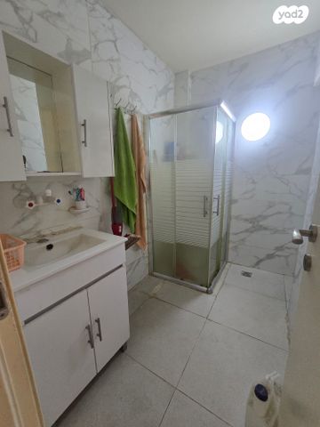 דירה, זלמן שז"ר, קרית ים א', קרית ים