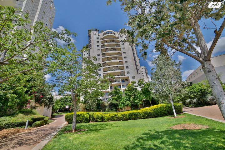 דירה, שמעון בן צבי, שטח 9, גבעתיים