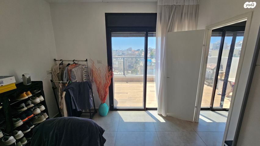 גג/ פנטהאוז, הרב יצחק הלוי, גרין ועם, חולון