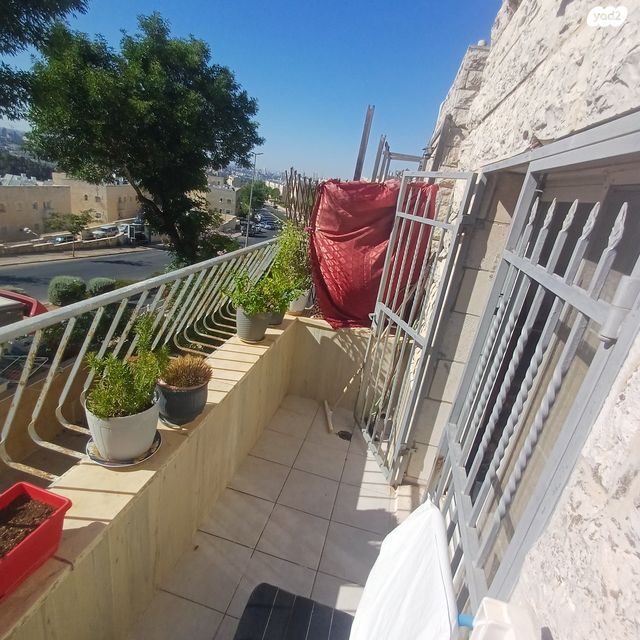 דירה, הדולב, גילה, ירושלים