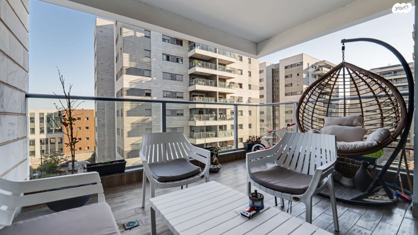 דירה, אהבת אדם, שרונה, כפר יונה