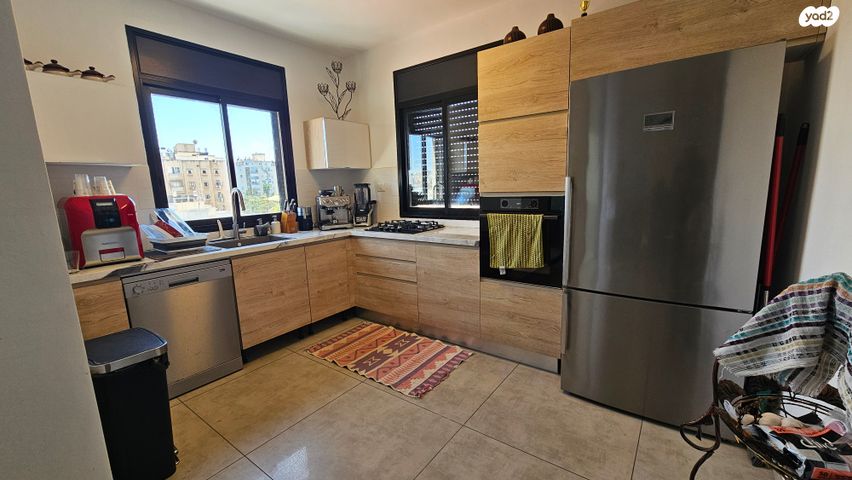 גג/ פנטהאוז, הרב יצחק הלוי, גרין ועם, חולון