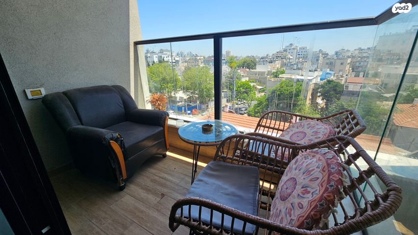 גג/ פנטהאוז, הרב יצחק הלוי, גרין ועם, חולון