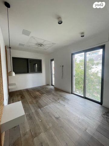 בית פרטי/ קוטג', מרים זוהר, קרית אילון, חולון