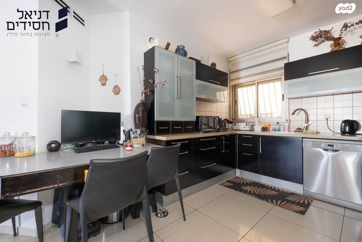 דירה, עוזי נרקיס, קרית רבין, חולון