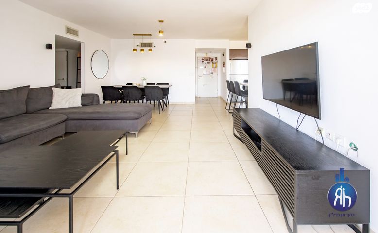 דירה, תרזה קוגלמן, נווה גן, פתח תקווה