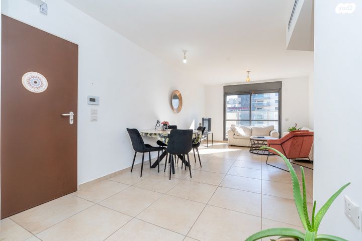 דירה, שוהם 76, אבני חן, חריש