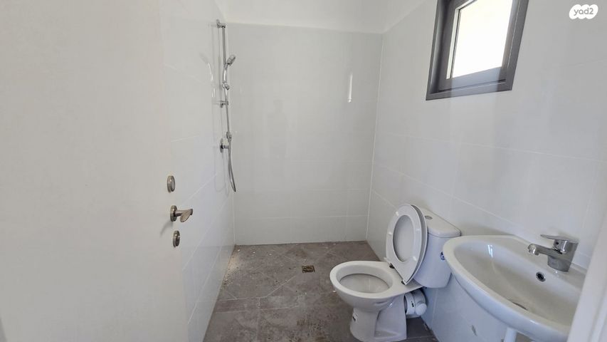 דירת גן, רמת נבון . הר כרמי, כרמיאל