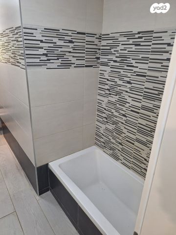 דירה, אברהם אלמליח 145, קטמונים, ירושלים