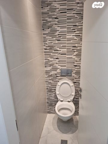 דירה, אברהם אלמליח 145, קטמונים, ירושלים