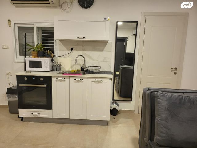 דירת גן, הרב משה כהן, שיכון א, טבריה