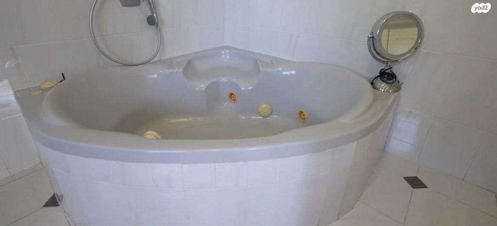 בית פרטי/ קוטג', הפזית, נווה ים, ראשון לציון