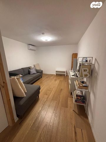 בית פרטי/ קוטג', אברהם קופלמן, נווה עוז, פתח תקווה