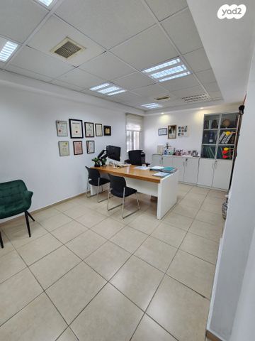 משרדים, שדרות גושן, מוצקין הותיקה, קרית מוצקין