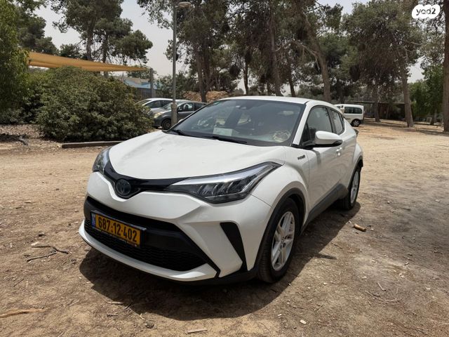 מודעת רכב טויוטה C-HR