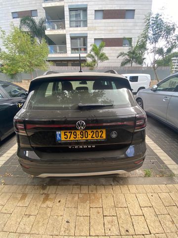 מודעת רכב פולקסווגן T-קרוס