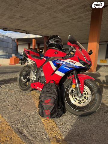 מודעת רכב הונדה CBR600RR