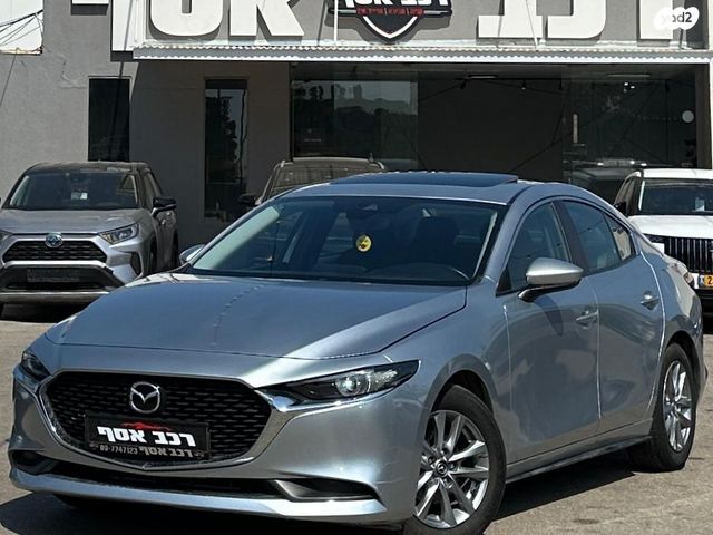 מאזדה 3