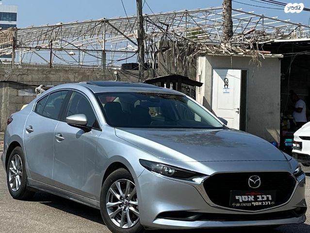 מודעת רכב מאזדה 3