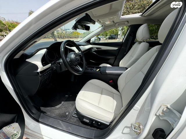 מאזדה 3
